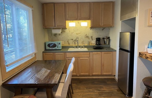 Mammoth Lakes Cama Y Desayuno | Cinnamon Bear Inn