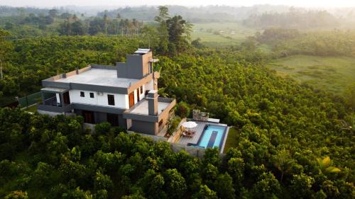 Ambalangoda Casa | Cinnamon Forest Resort - Hikkaduwa