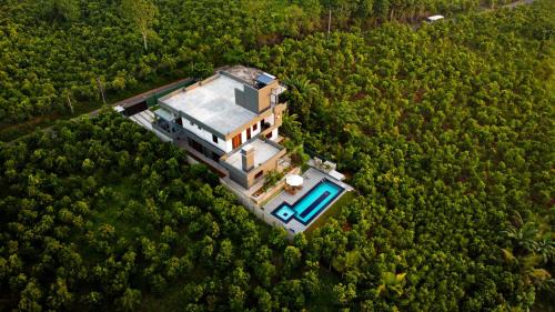 Ambalangoda Casa | Cinnamon Forest Resort - Hikkaduwa