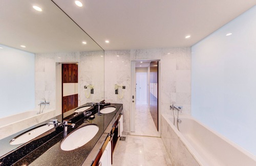 Kollupitiya Hotel | Cinnamon Red Colombo