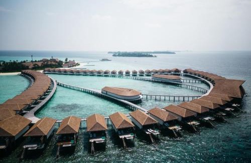 Aarah Complejo | Cinnamon Velifushi Maldives
