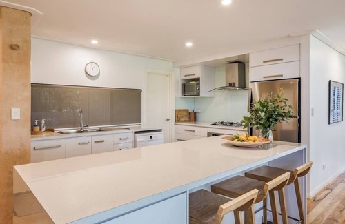 Yallingup Siding Casa | Cinque Stelle \xB7 spacious villa private bushland