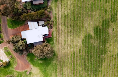 Yallingup Siding Casa | Cinque Stelle \xB7 spacious villa private bushland