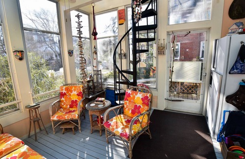 Cape Charles Casa | Circa 1912 charm. 1 block to beach. Sleeps 12. Equipped recreation room!