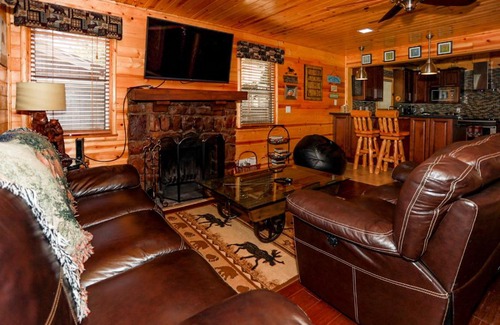 Boulder Bay Chalet De Esquí | Circle Views by Big Bear Vacations Walk To Lake Boulder Bay Chalet