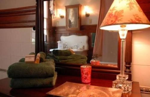 Saratoga Springs Cama Y Desayuno | Circular Manor Bed and Breakfast