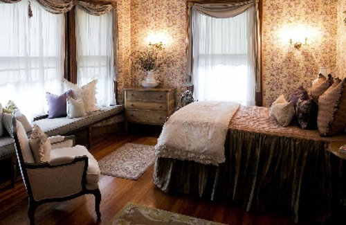 Saratoga Springs Cama Y Desayuno | Circular Manor Bed and Breakfast