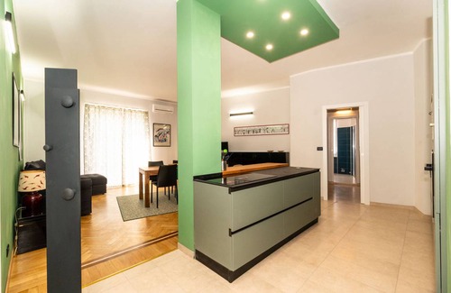 Cit Turin Apartamento | CIT TURIN Elegant Apt with panoramic balcony! x4