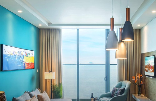 Tran Phu Beach Hotel | Citadines Bayfront Nha Trang