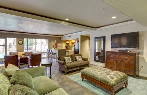 Downtown Salt Lake City Condominio | Citifront A 3 Bedroom Condo by RedAwning