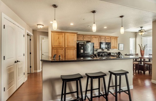 Downtown Salt Lake City Condominio | Citifront B 3 Bedroom Condo by RedAwning