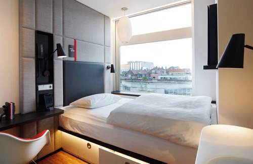 Canal Ring Hotel | citizenM Amstel Amsterdam