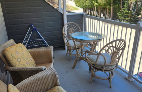 Mont-Tremblant Village Condominio | CITQ 314539 Comfy Old Village location that is close to park, pool and amenities