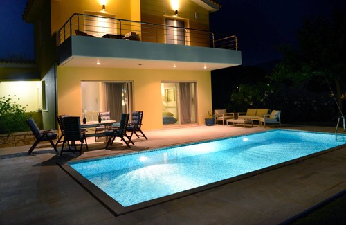 Trifylia Villa | Villa de lujo Citron Pale, Villas Dimitras, Playa Kalo Nero, Mesenia
