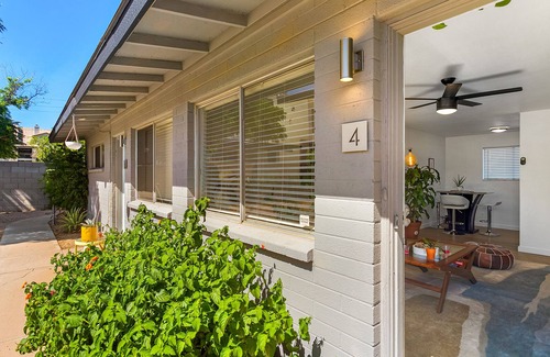 Camelback East Apartamento | Citrus Blossom 1BR Condo with Pool