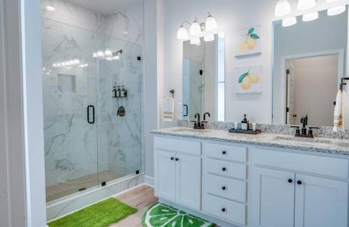 Tallahassee Casa | Citrus Cottage: Comfy - Hwy 10 - Peaceful Retreat