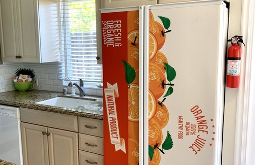 Old Towne Cabaña | Citrus Cottage in Old Town Orange near Chapman U & Disneyland