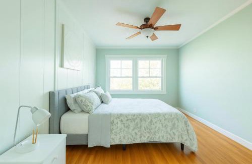 Fullerton Casa | Citrus & Magic Villa - Disneyland Getaway - 4BR