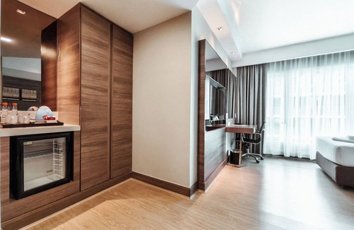 Nana Hotel | Citrus Sukhumvit 11 Bangkok by Compass Hospitality