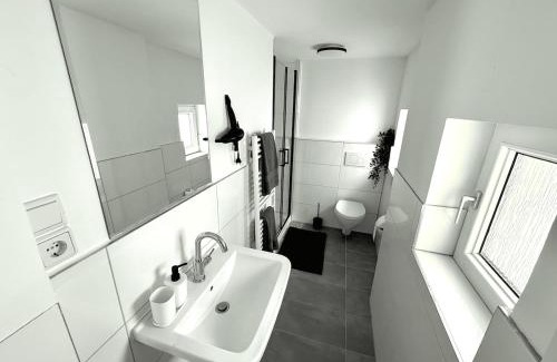 Moenchengladbach Apartamento | City-Apartment für Familien 5 Per, 8 Min zum Hbf!