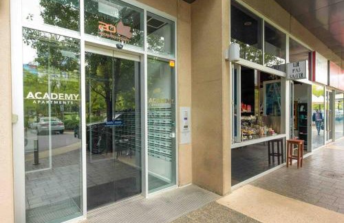 Adelaide Central Business District Apartamento | City apartment, pool & carpark