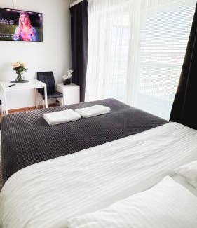Oulu Apartamento | City center 1R studio with perfect view, parking