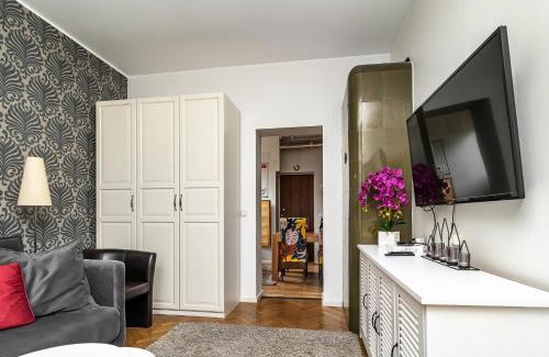 Tatari Apartamento | City center 2 bed flat with free parking