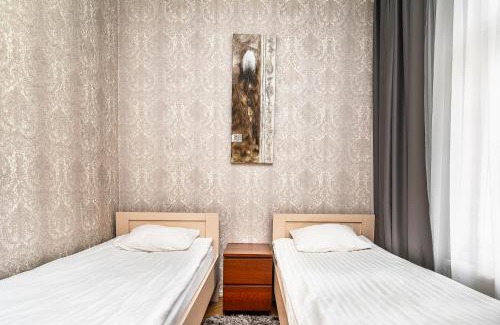 Tatari Apartamento | City center 2 bed flat with free parking