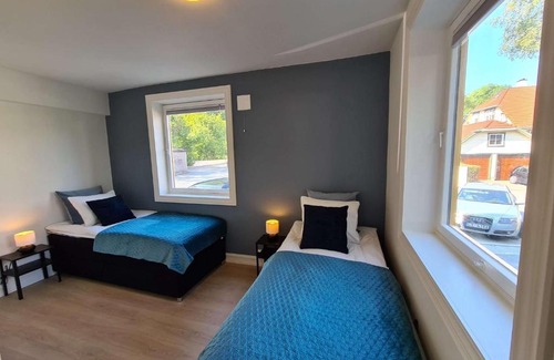 Stavanger Apartamento | City Center Charm in Exclusive Eiganes - Modern & Spacious