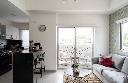 Lope De Vega Condominio | Pool-CityViews- 1BR-Gym-WiFi-A/C-YellowKey 5