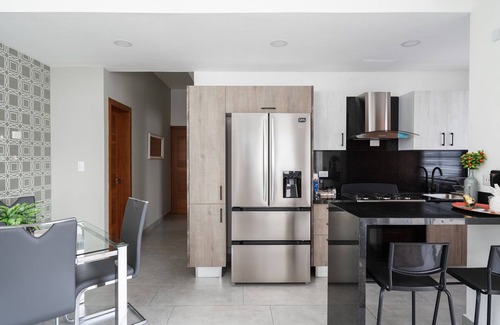 Lope De Vega Condominio | Pool-CityViews- 1BR-Gym-WiFi-A/C-YellowKey 5