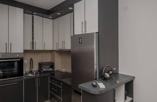 Trebinje Apartamento | City Center Elegant 1BR Apartment w / Pool
