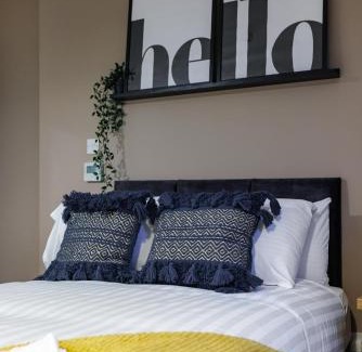 Middlesbrough Apartamento | City Centre Studio 2 with Kitchenette, Free Wifi and Smart TV with Netflix by Yoko Property