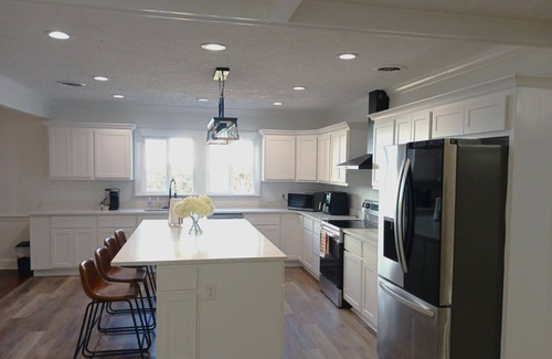 Wilson Casa | City Charmer, Walk to downtown Wilson, 2800 sf Duplex with detached garage!