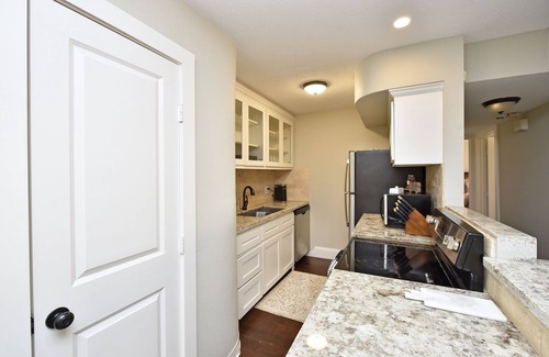 Garden Oaks Condominio | CITY CONDO