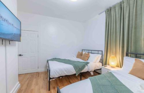 Hoboken Apartamento | City Escape with 2 Baths, 10 beds and We Pay Half Parking for 2 cars, NYC in 15 min