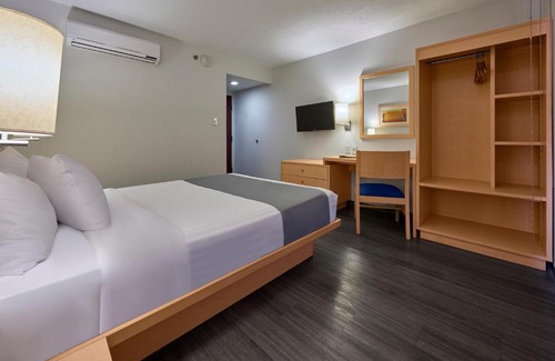 Lázaro Cárdenas Hotel | City Express by Marriott Lazaro Cardenas