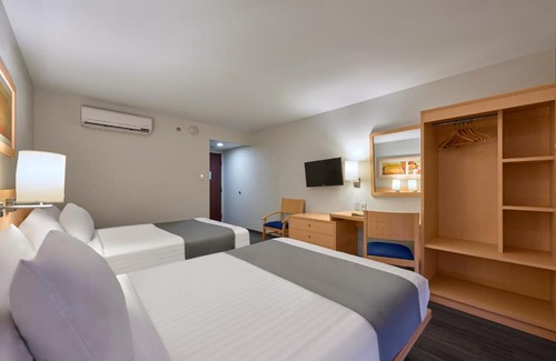Lázaro Cárdenas Hotel | City Express by Marriott Lazaro Cardenas
