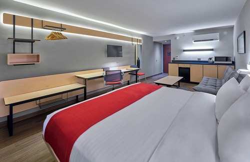 Celaya Hotel | City Express by Marriott Celaya Galerias