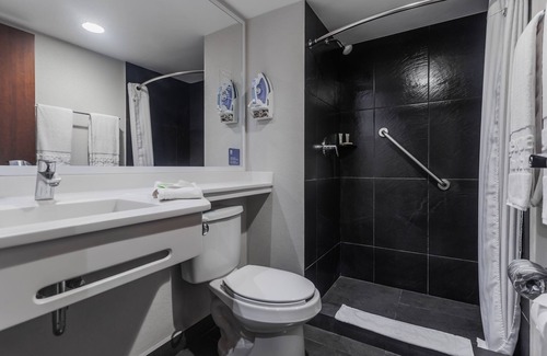 Celaya Hotel | City Express by Marriott Celaya Galerias