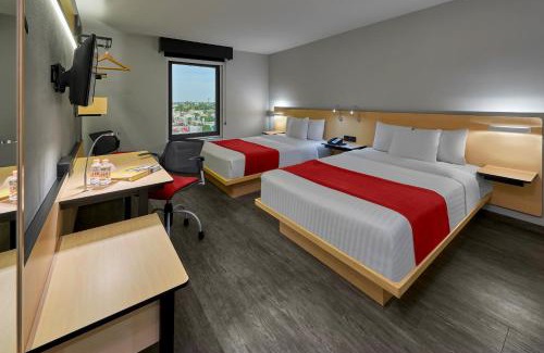 Carlos Pacheco 4 Hotel | City Express by Marriott Ensenada