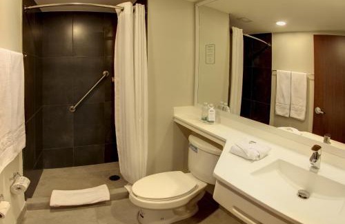 El Poblado Hotel | City Express Plus by Marriott Medellín Colombia