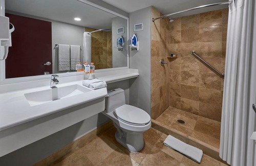 León Hotel | City Express Plus by Marriott Leon Centro de Convenciones