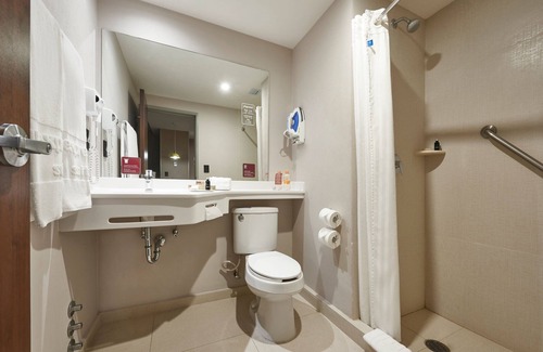 Los Cabos Hotel | City Express Suites by Marriott Cabo San Lucas