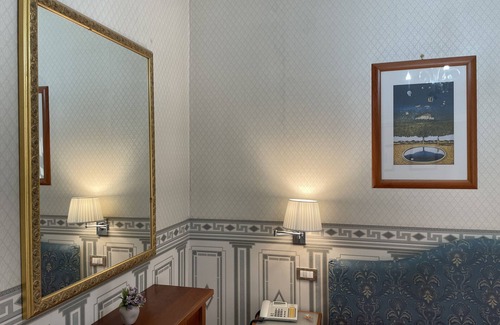 Old Town Hotel | City Hall