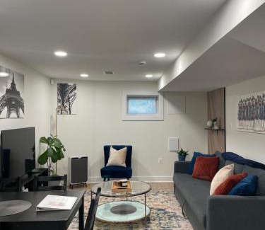 Edgewood Apartamento | City Hopper!