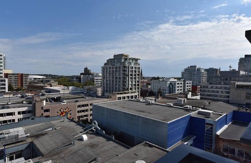 Downtown Victoria Apartamento | City Lights at the Era