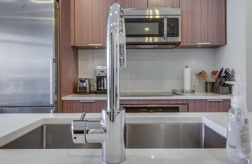 Downtown Victoria Apartamento | City Lights at the Era