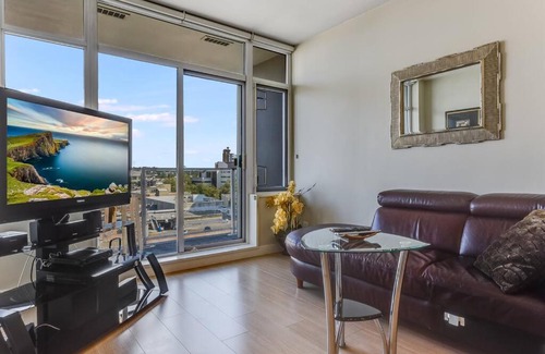 Downtown Victoria Apartamento | City Lights at the Era
