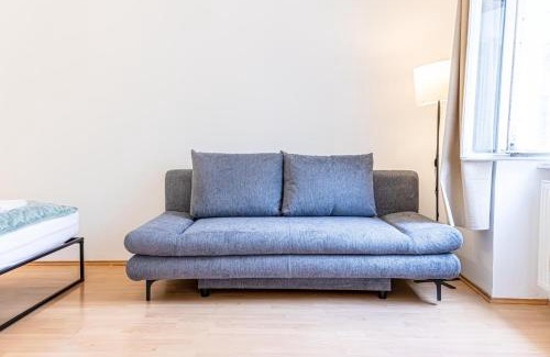 Neulerchenfeld Apartamento | City-Linked 2BR Apartment Near Wiener Stadthalle